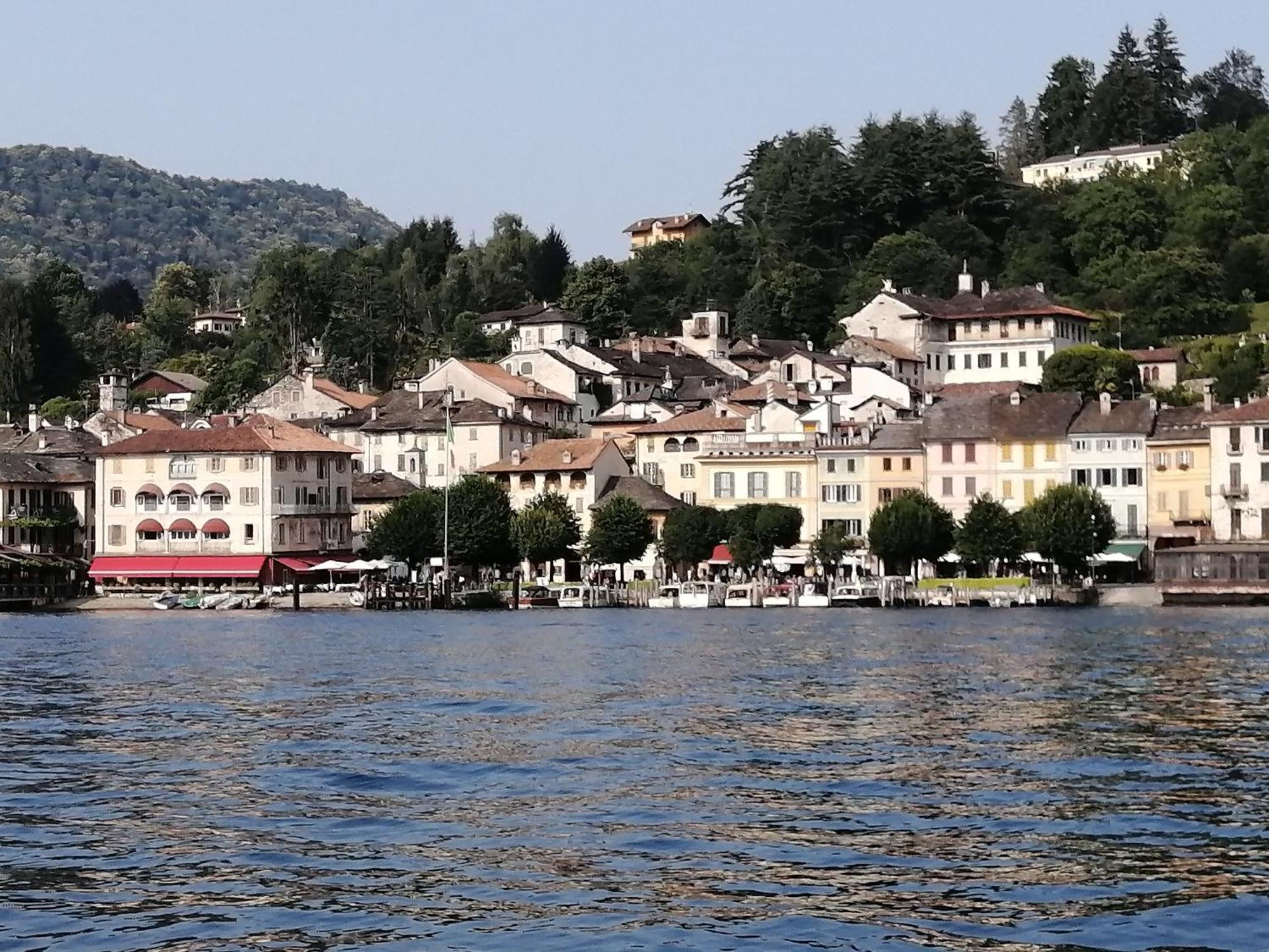 Il Sasso Appartamento Orta San Giulio Δωμάτιο φωτογραφία