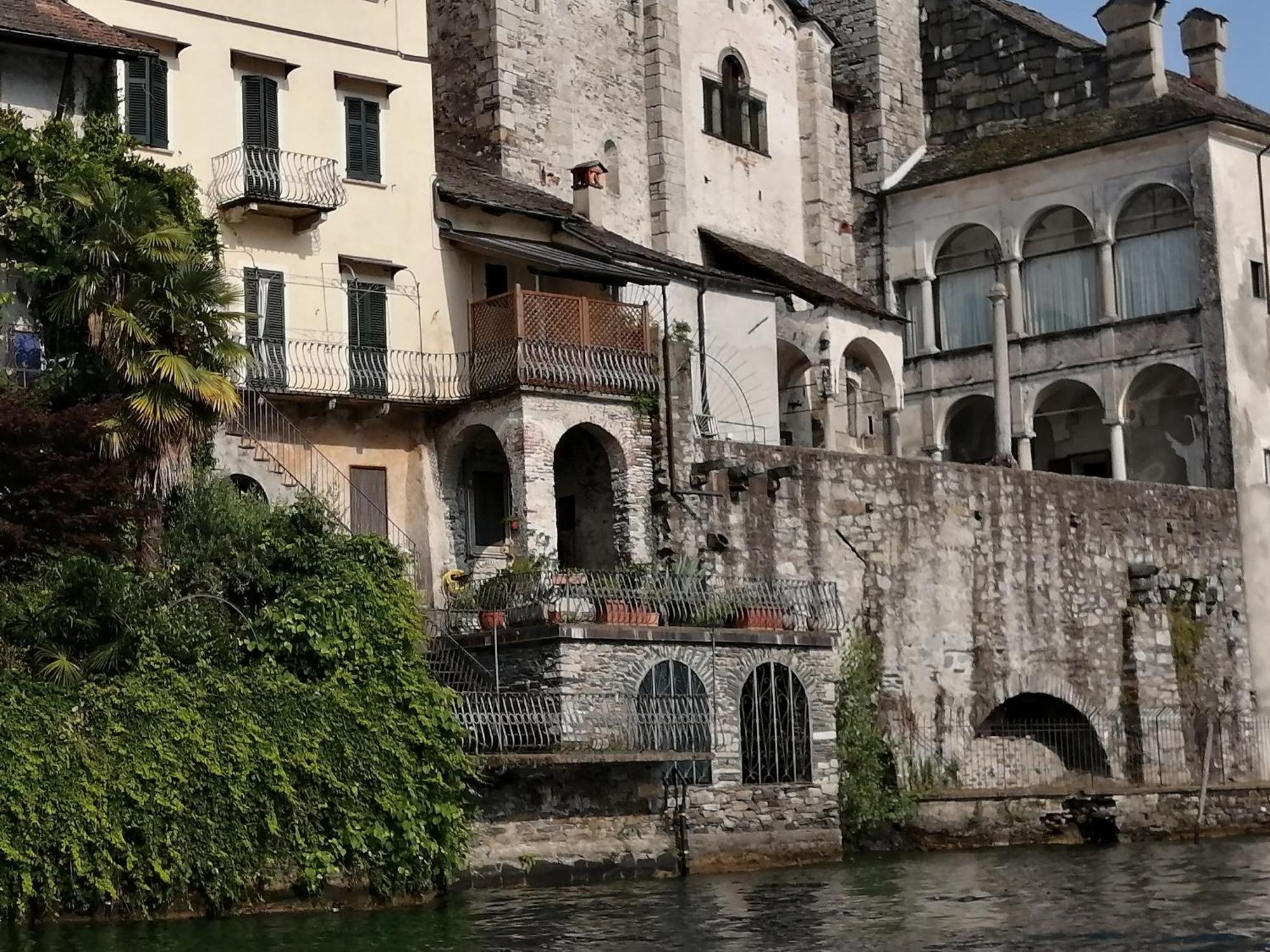 Il Sasso Appartamento Orta San Giulio Δωμάτιο φωτογραφία